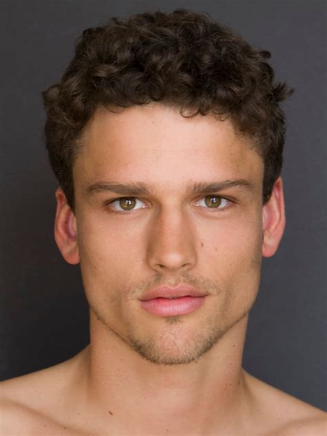 Simon Nessman 